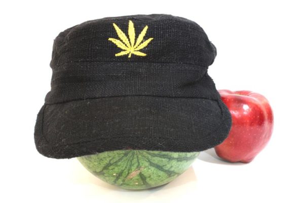 Cap Hemp Black Cannabis Leaf Gold หมวกแก๊ปใยกัญชาสีดำ
