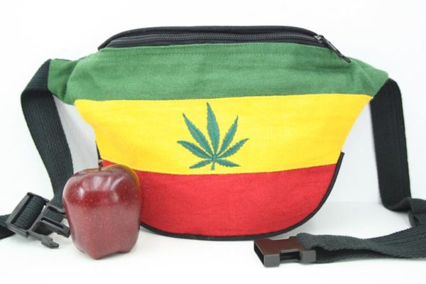 Bag Waist Hemp Cannabis Leaf Green Yellow Red กระเป๋าราสต้าคาดเอวใยกัญชา ปักลาย