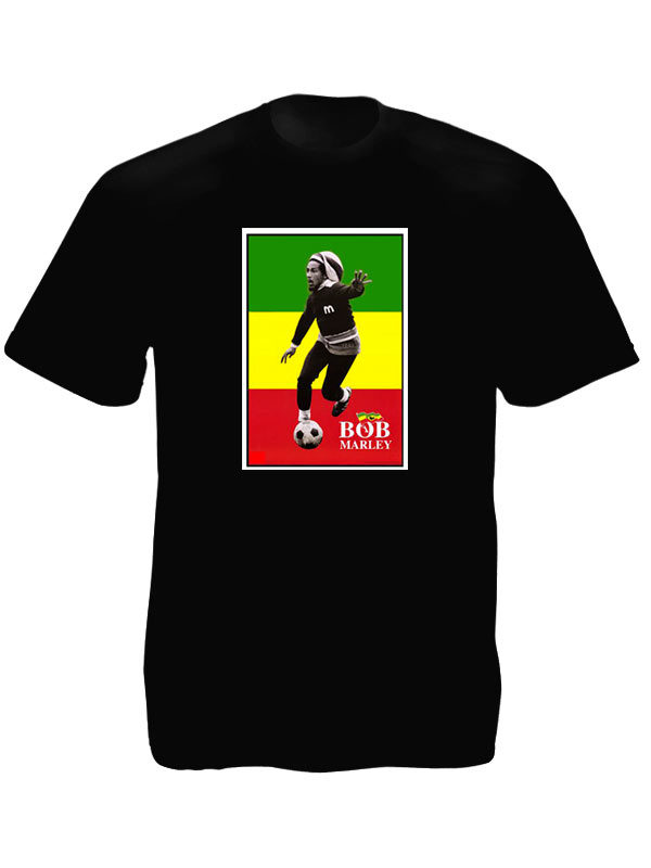 เสื้อยืดสีดำ Bob Marley Playing Soccer
